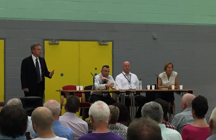 Henry Smith MP holds public meeting with rail operator