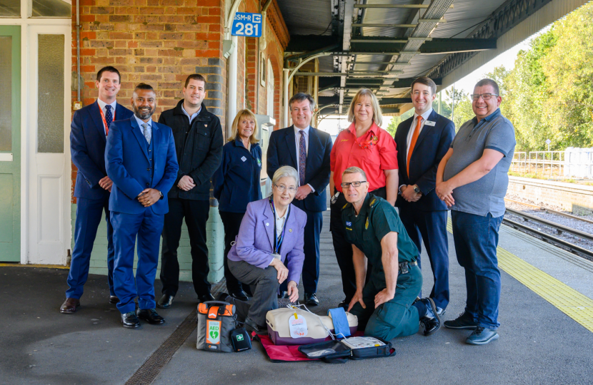 Henry Smith MP welcomes extension of life-saving defibrillator programme at Three Bridges Station