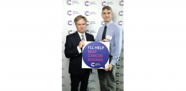 Henry Smith MP pledges to help beat cancer sooner