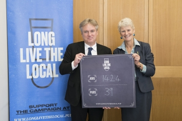 Henry Smith MP pledges support for local pubs in Crawley