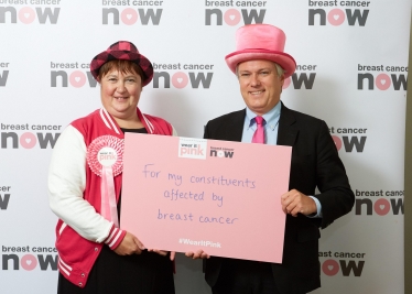 Henry Smith MP Wears It Pink for Breast Cancer Now