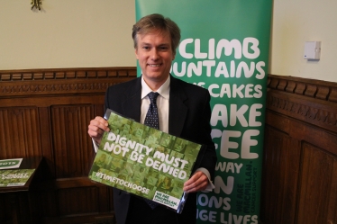 Henry Smith MP backs Macmillan Cancer Support campaign