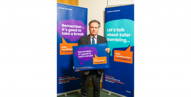 Henry Smith MP supports Safer Gambling Week 2022